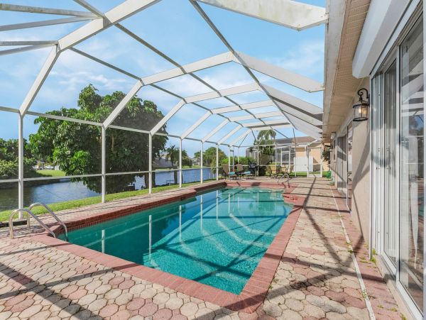 Cape Coral Lovely Three Bedroom Home.