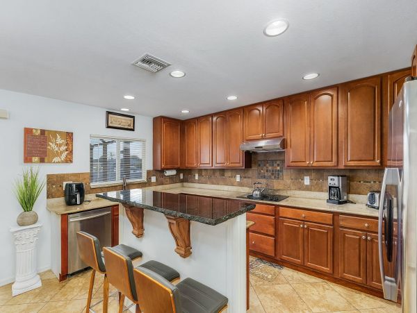 Gorgeous Five Bedroom Home with Private Pool in Cape Coral