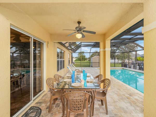 Gorgeous Five Bedroom Home with Private Pool in Cape Coral