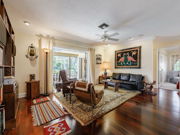Fort Myers Home 1010940