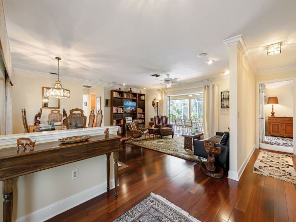 Fort Myers Home 1010940