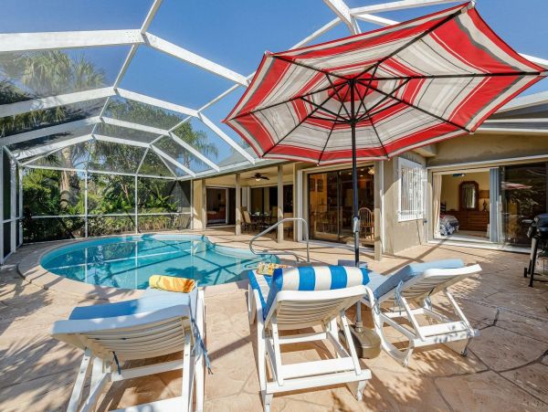 Fort Myers Home 1010940