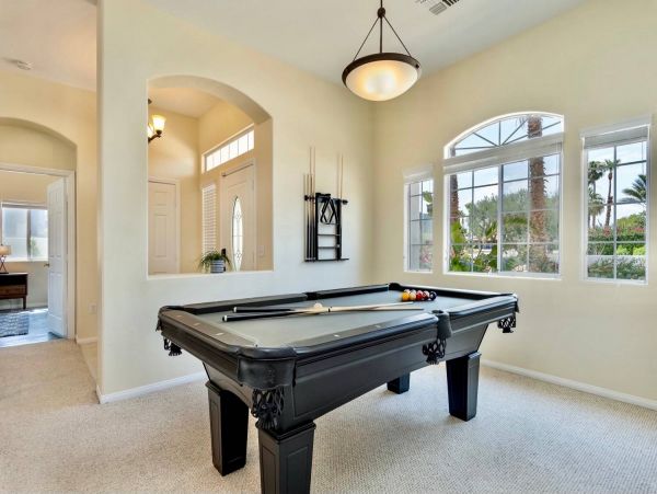 Palm Springs Home 1010948