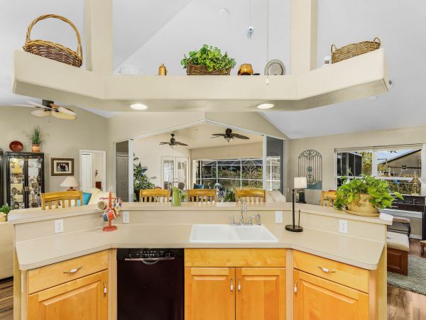 Cape Coral Home 1010949