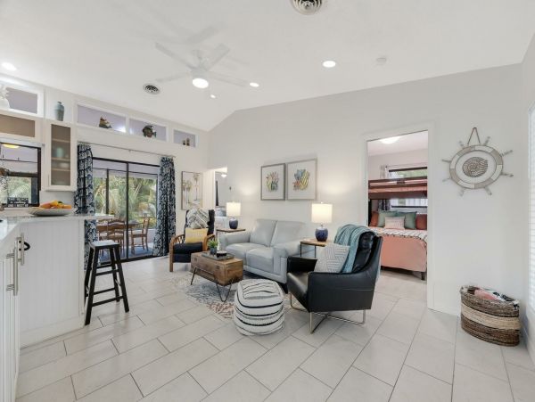 Venice Home 1010954
