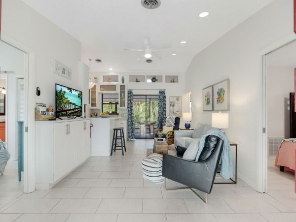 Venice Home 1010954