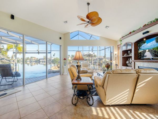 Cape Coral Home 1010956