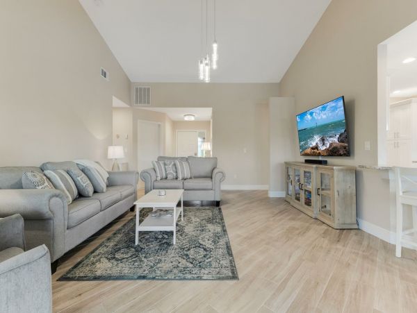 Cape Coral Home 1010958
