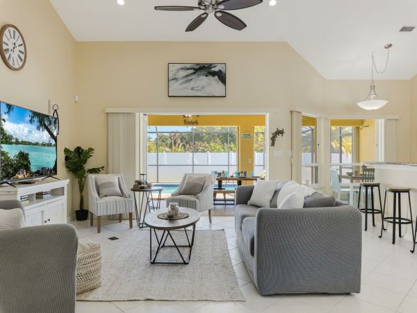 Cape Coral Home 1010963