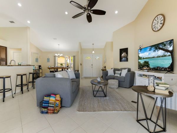 Cape Coral Home 1010963