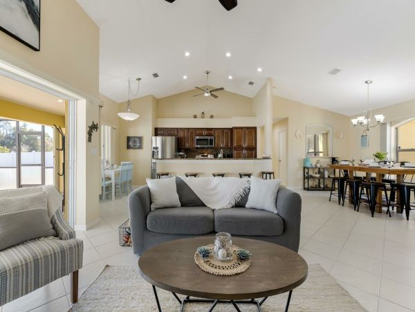 Cape Coral Home 1010963