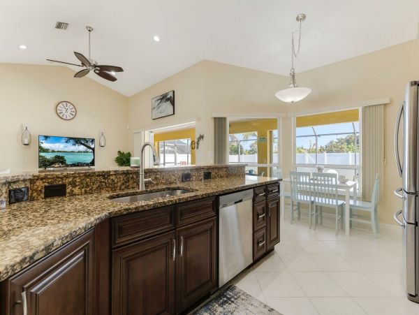 Cape Coral Home 1010963