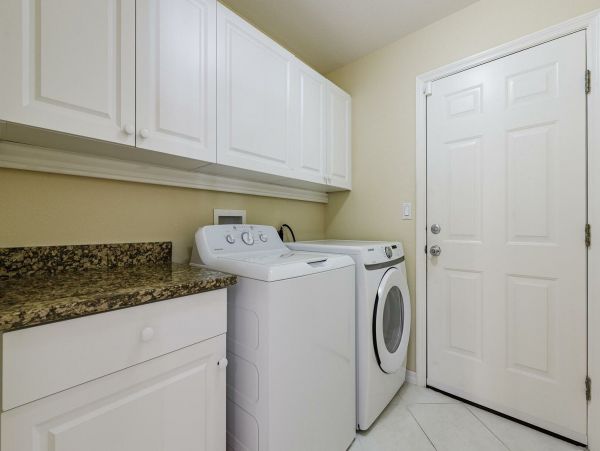 Cape Coral Home 1010963
