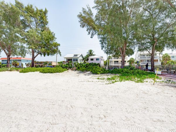 Rooftop Deck with Views of Bradenton Beach