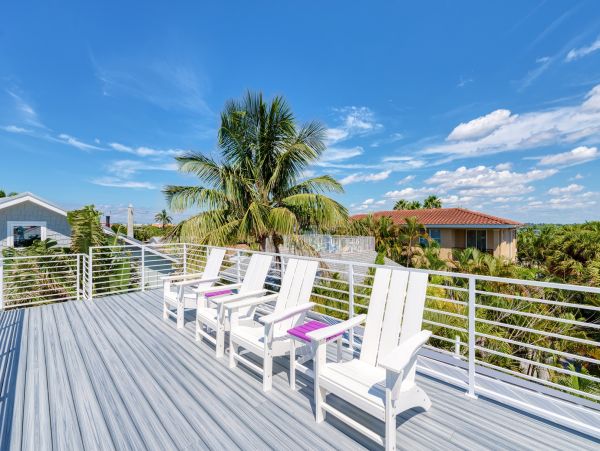 Rooftop Deck with Views of Bradenton Beach