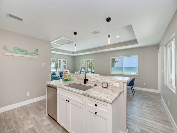 Rooftop Deck with Views of Bradenton Beach