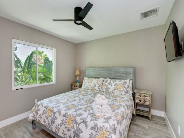 Rooftop Deck with Views of Bradenton Beach