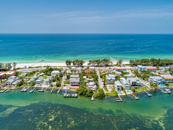 Rooftop Deck with Views of Bradenton Beach
