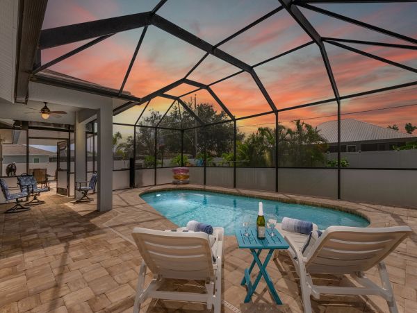 Coastal Vacation Retreat with Great Outdoor Entertainment Space