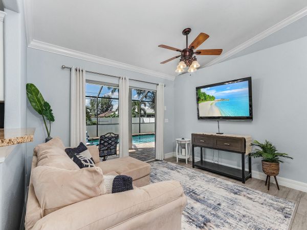 Coastal Vacation Retreat with Great Outdoor Entertainment Space