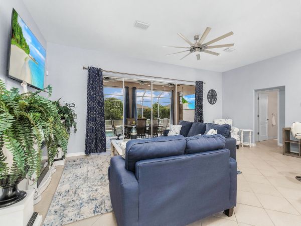 Cape Coral Home 1010968