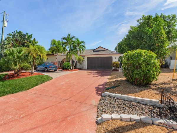 Cape Coral Home 1010972