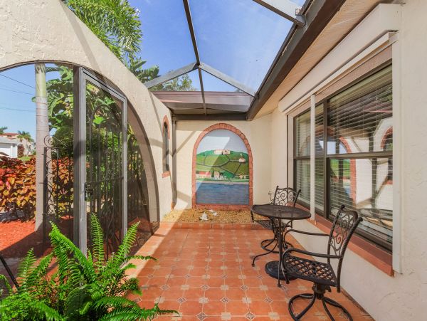Cape Coral Home 1010972