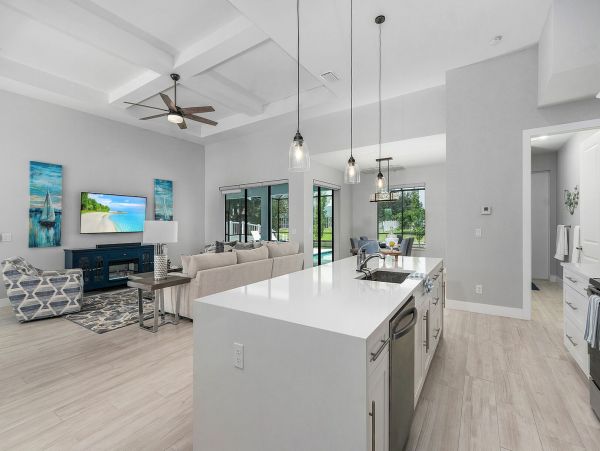 Cape Coral Home 1010973