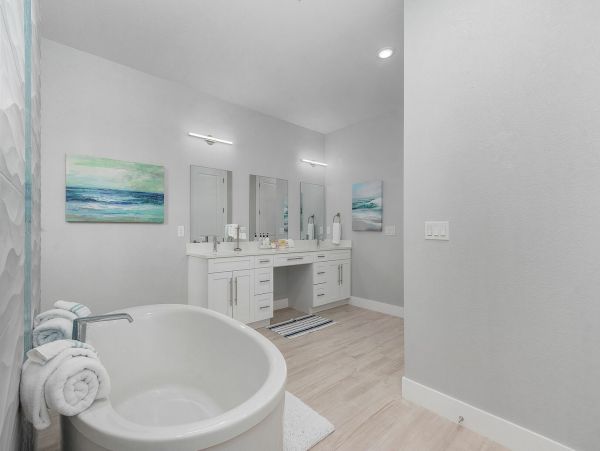 Cape Coral Home 1010973