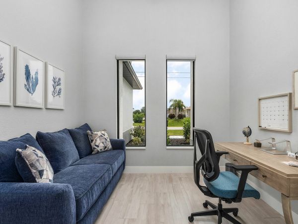 Cape Coral Home 1010973