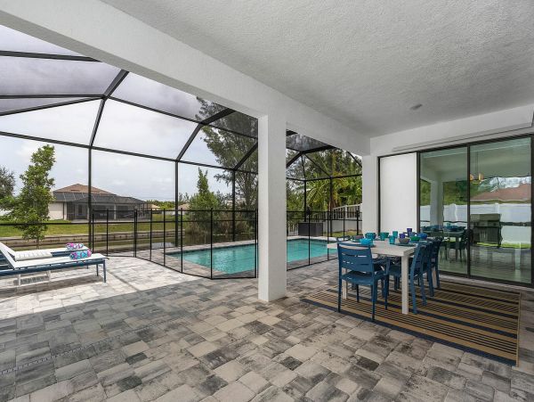 Cape Coral Home 1010973
