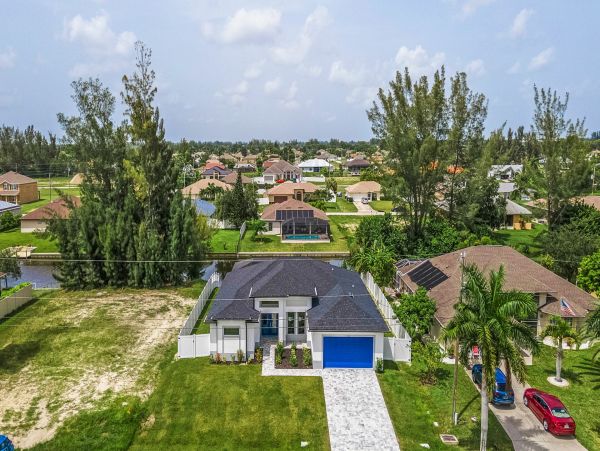 Cape Coral Home 1010973