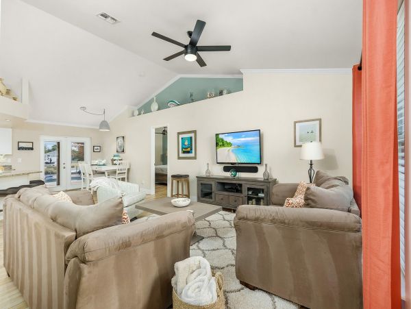 Cape Coral Home 1010975