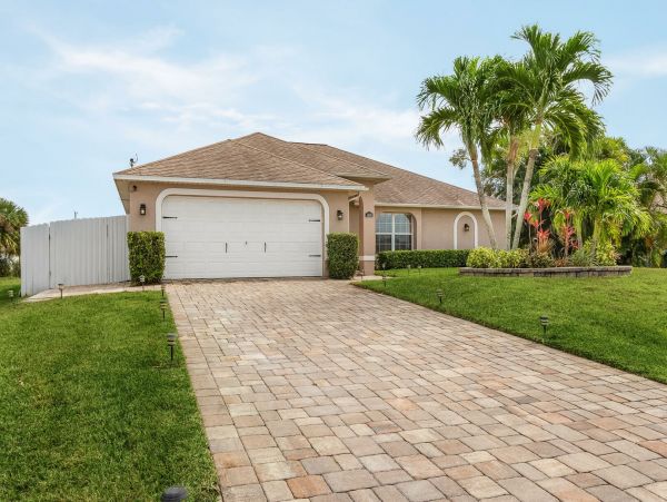 Cape Coral Home 1010975