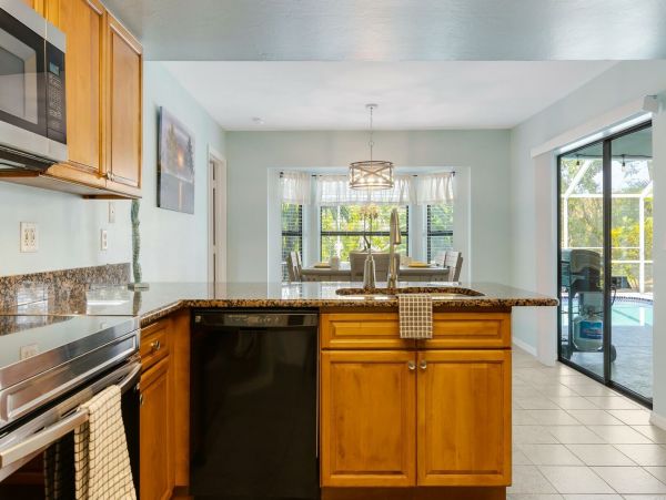 Cape Coral Home 1010986