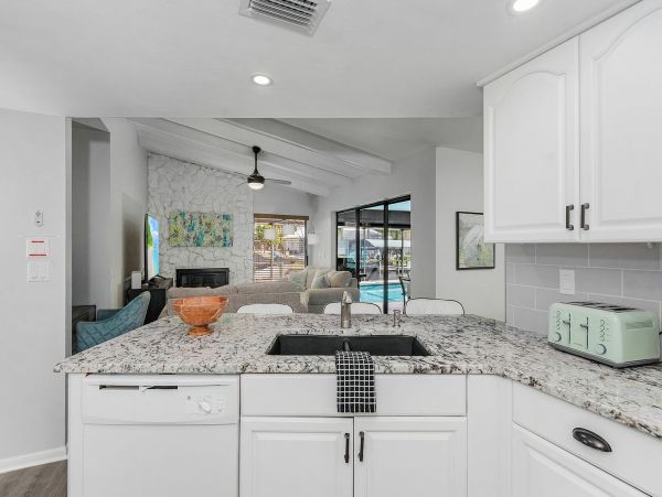 Cape Coral Home 1010990