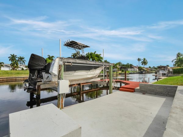 Cape Coral Home 1010990