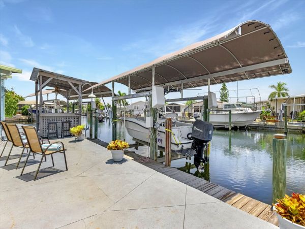 Cape Coral Home 1010991