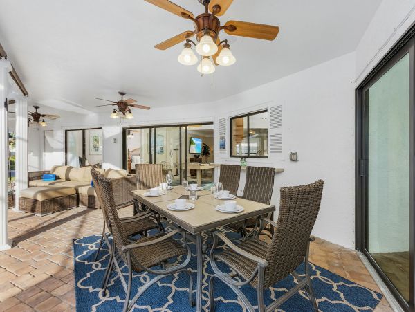 Four bedroom luxury home in Cape Coral