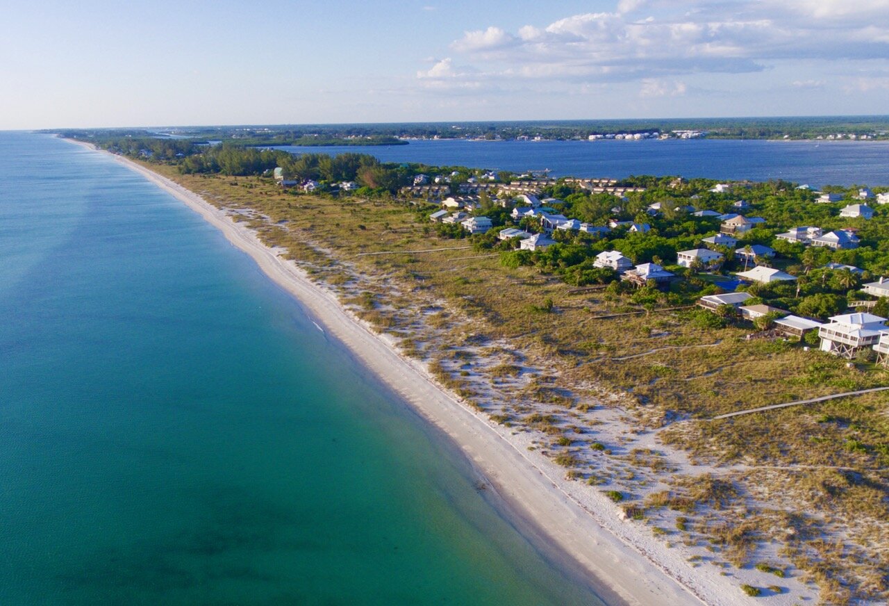 Beachfront Cottage in San Pedro Island with 3 Bedroom