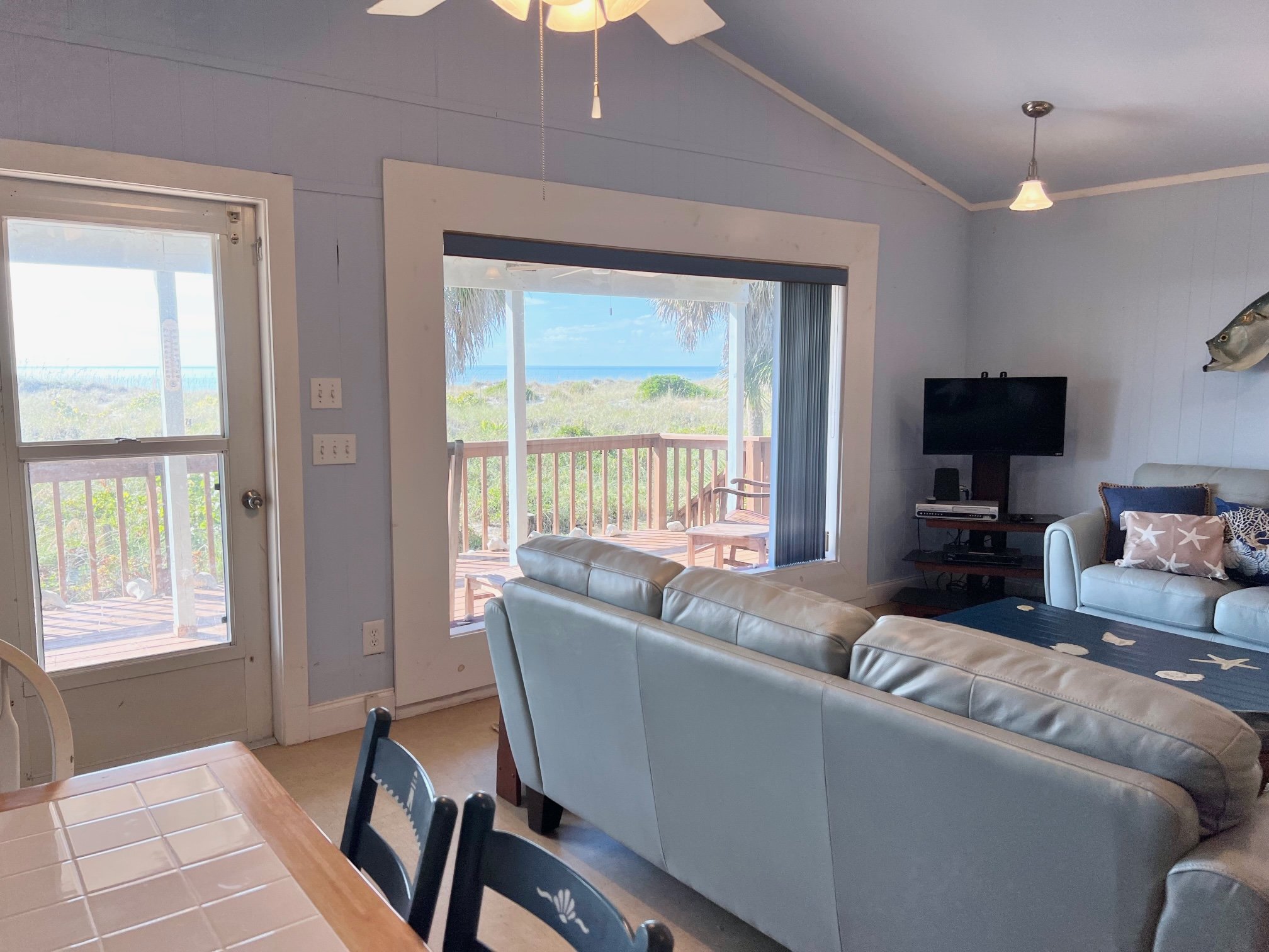 Beachfront Cottage in San Pedro Island with 3 Bedroom