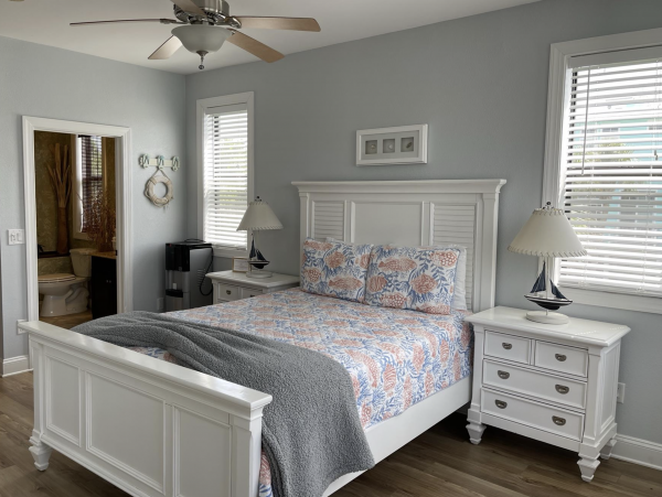 Captiva Four Bedroom Lovely Beach Retreat