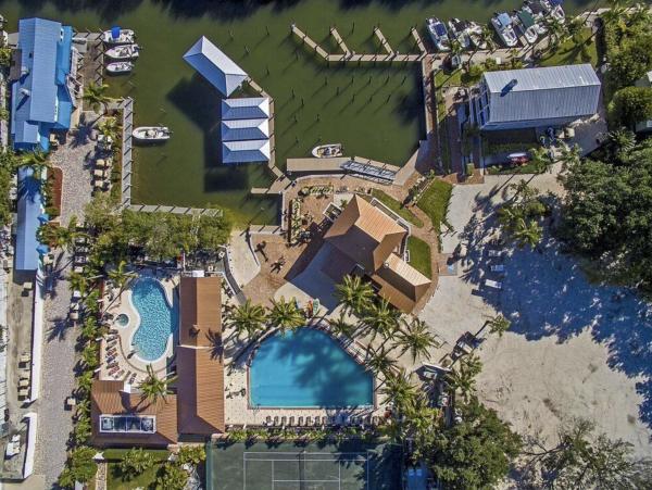 Captiva Four Bedroom Lovely Beach Retreat