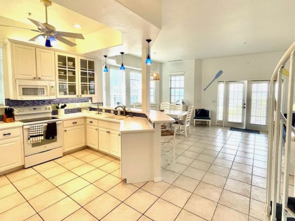 Boca Grande Three Bedroom Serene Beachfront Retreat