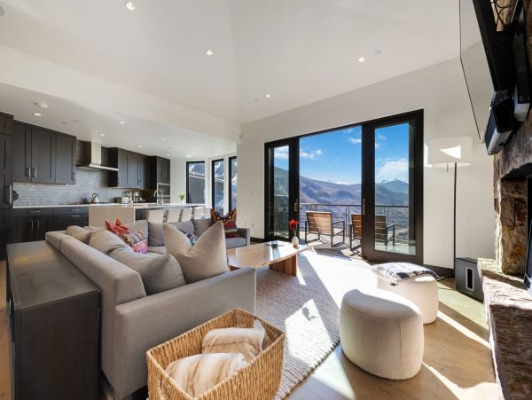 Vail Lionshead Home 1011017