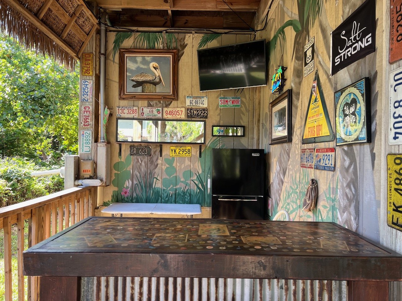 Charming 2 Bedroom Home Close to Beach