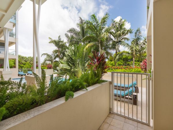 Deerfield Beach Condo 1011029