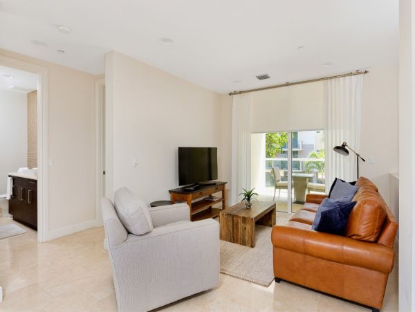 Deerfield Beach Condo 1011029