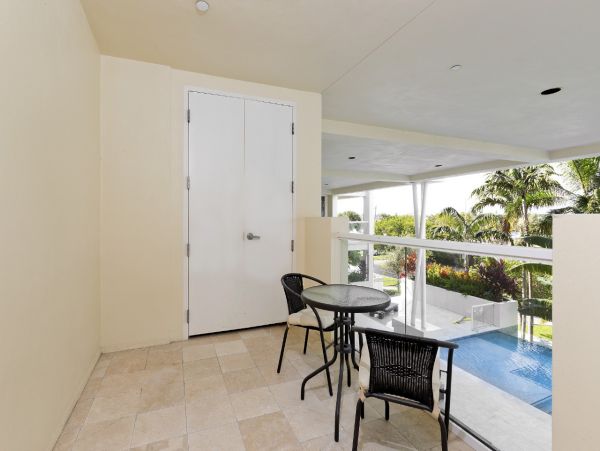 Deerfield Beach Condo 1011030
