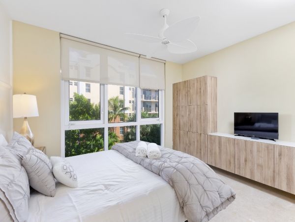 Deerfield Beach Condo 1011030